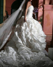 Load image into Gallery viewer, Ines Di Santo &#39;The Natalia&#39; - Ines Di Santo - Nearly Newlywed Bridal Boutique - 2
