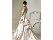 Load image into Gallery viewer, Jim Hjelm &#39;8664&#39; - Jim Hjelm - Nearly Newlywed Bridal Boutique - 1
