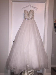 Justin Alexander 'Tulle' size 6 new wedding dress front view on hanger