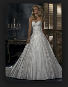 Maggie Sottero 'Virginia' - Maggie Sottero - Nearly Newlywed Bridal Boutique - 1