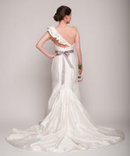 Load image into Gallery viewer, Romona Keveza One Shoulder Fit-N-Flare Gown - Romona Keveza - Nearly Newlywed Bridal Boutique - 5
