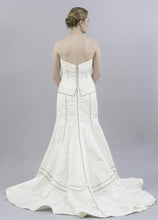 Load image into Gallery viewer, Anne Barge La Fleur LF202 Ivory Silk Gown - Anne Barge - Nearly Newlywed Bridal Boutique - 2

