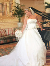Load image into Gallery viewer, Kenneth Pool &#39;Aria&#39; - Kenneth Pool - Nearly Newlywed Bridal Boutique - 1
