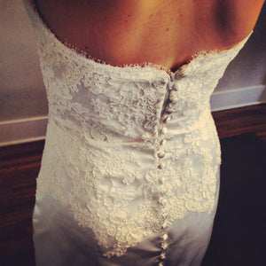 Monique Lhuillier 'Bliss' 1103 Wedding Dress - Monique Lhuillier - Nearly Newlywed Bridal Boutique - 4
