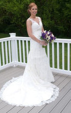 Load image into Gallery viewer, Allure Bridals &#39;8634&#39; - Allure Bridals - Nearly Newlywed Bridal Boutique - 5
