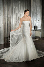 Load image into Gallery viewer, Demetrios Wedding Dress Style 7519 - Demetrios - Nearly Newlywed Bridal Boutique - 1
