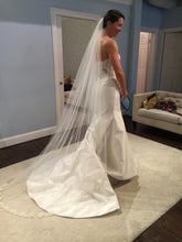 Load image into Gallery viewer, Legends of Romona Keveza &#39;Jessica&#39; L5132 - Romona Keveza - Nearly Newlywed Bridal Boutique - 5
