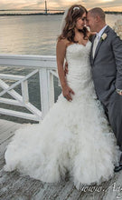 Load image into Gallery viewer, Mark Zunino &#39;MZ2 style 74514&#39; - mark zunino - Nearly Newlywed Bridal Boutique - 1
