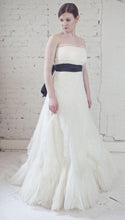 Load image into Gallery viewer, Vera Wang Luxe Pleated French Tulle Gown - Vera Wang - Nearly Newlywed Bridal Boutique - 2

