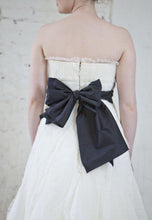 Load image into Gallery viewer, Vera Wang Luxe Pleated French Tulle Gown - Vera Wang - Nearly Newlywed Bridal Boutique - 3
