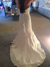 Load image into Gallery viewer, Modern Trousseau &#39;Eve&#39; - Modern Trousseau - Nearly Newlywed Bridal Boutique - 3
