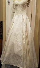 Load image into Gallery viewer, Simply Classic &#39;Lace and Silk&#39; - Simply classic - Nearly Newlywed Bridal Boutique - 7
