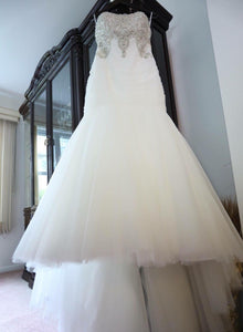 Allure Bridals '9258' size 10 used wedding dress front view on hanger