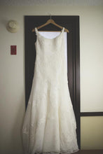 Load image into Gallery viewer, Melissa Sweet &#39;Venise Lace&#39; - Melissa Sweet - Nearly Newlywed Bridal Boutique - 5
