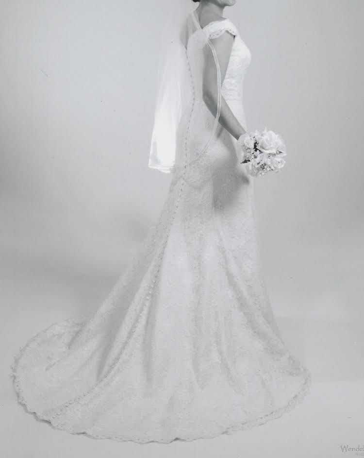 Lian Carlo '5866' size 8 used wedding dress side view on model