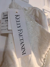 Load image into Gallery viewer, Kelly Faetanini &#39;Strapless&#39; - Kelly Faetanini - Nearly Newlywed Bridal Boutique - 4
