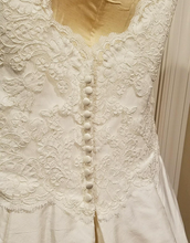 Load image into Gallery viewer, Simply Classic &#39;Lace and Silk&#39; - Simply classic - Nearly Newlywed Bridal Boutique - 5
