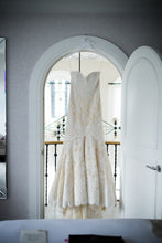 Load image into Gallery viewer, Anne Barge&#39; 617&#39; - Anne Barge - Nearly Newlywed Bridal Boutique - 2

