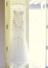 Load image into Gallery viewer, Monique Lhuillier &#39;Luella&#39; - Monique Lhuillier - Nearly Newlywed Bridal Boutique - 5
