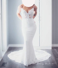 Load image into Gallery viewer, Enzoani &#39;Mckinley&#39; wedding dress size-04 PREOWNED
