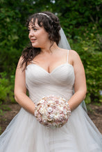 Load image into Gallery viewer, Watters &#39;12800&#39; wedding dress size-12 PREOWNED
