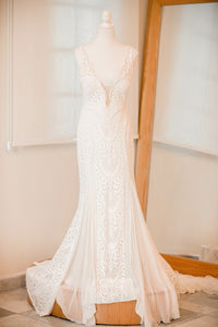 Grace Loves Lace 'Chleo' wedding dress size-04 PREOWNED