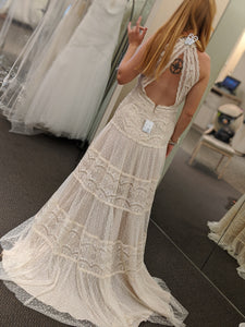 David's Bridal 'WG3956' wedding dress size-06 NEW
