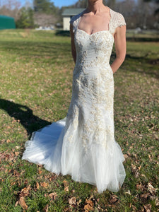 David's Bridal 'WG3640' wedding dress size-08 NEW