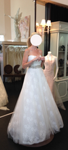 Load image into Gallery viewer, Monique Lhuillier &#39;Sugar&#39; wedding dress size-02 NEW
