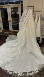 Élysée Bridal 'Demeter' wedding dress size-14 PREOWNED