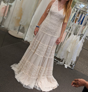 David's Bridal 'WG3956' wedding dress size-06 NEW