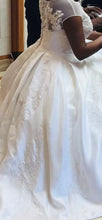 Load image into Gallery viewer, Oleg Cassini &#39;A line dress purchased from David’s Bridal&#39; wedding dress size-08 PREOWNED
