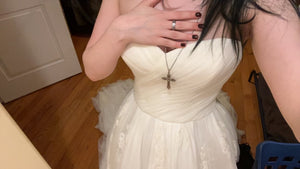 Enzoani 'Grace' wedding dress size-08 PREOWNED