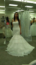 Load image into Gallery viewer, Melissa Sweet &#39;25080482&#39; wedding dress size-00 NEW
