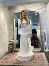Load image into Gallery viewer, Woná &#39;Grazia #2103&#39; wedding dress size-06 NEW
