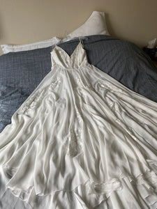 BHLDN 'Bonaire V-Neck Embroidered' wedding dress size-12 NEW
