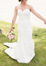Load image into Gallery viewer, Demetrios &#39;1443&#39; size 4 used wedding dress front view on bride
