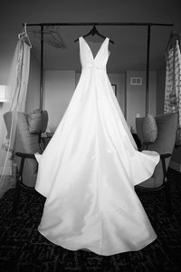 EGO 'E0644' size 4 used wedding dress back view
