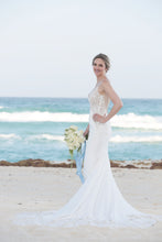 Load image into Gallery viewer, Blue by Enzoani &#39;Crepe trumphet &#39; wedding dress size-08 PREOWNED
