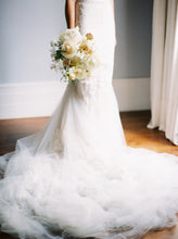 Load image into Gallery viewer, Inbal Dror &#39;BR-16-08&#39; size 0 used wedding dress front view on model
