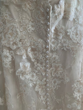 Load image into Gallery viewer, Maggie Sottero &#39;Rosaleigh (6MR782)&#39; wedding dress size-04 NEW
