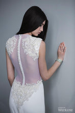 Load image into Gallery viewer, Vera Wang &#39;Adelia&#39; size 2 used wedding dress back view on model
