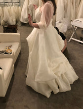 Load image into Gallery viewer, Monique Lhuillier &#39;Emerson &#39; wedding dress size-10 PREOWNED
