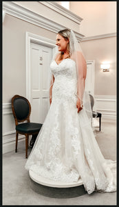 Maggie Sottero 'Gail' wedding dress size-10 NEW