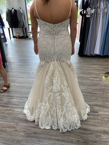  'Mermaid' wedding dress size-16 PREOWNED