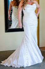 Load image into Gallery viewer, Amy Michelson &#39;Opening Night&#39; - Amy michelson - Nearly Newlywed Bridal Boutique - 1

