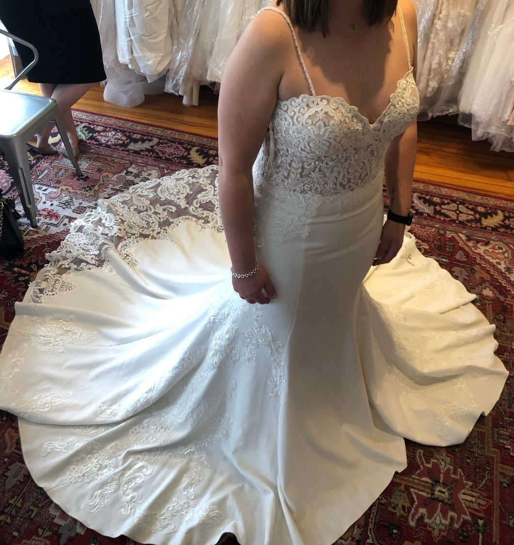 Eddy K. 'Reina' wedding dress size-10 SAMPLE