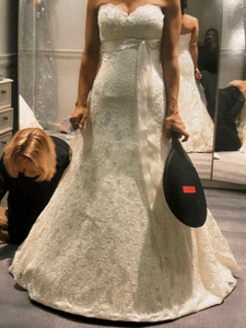 DANIELLE CAPRESE '233' wedding dress size-00 PREOWNED