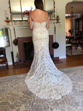 Load image into Gallery viewer, Anna Maier &#39;Lyon&#39; size 6 new wedding dress back view on bride
