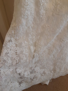 Oleg Cassini 'CRL277' wedding dress size-16 NEW